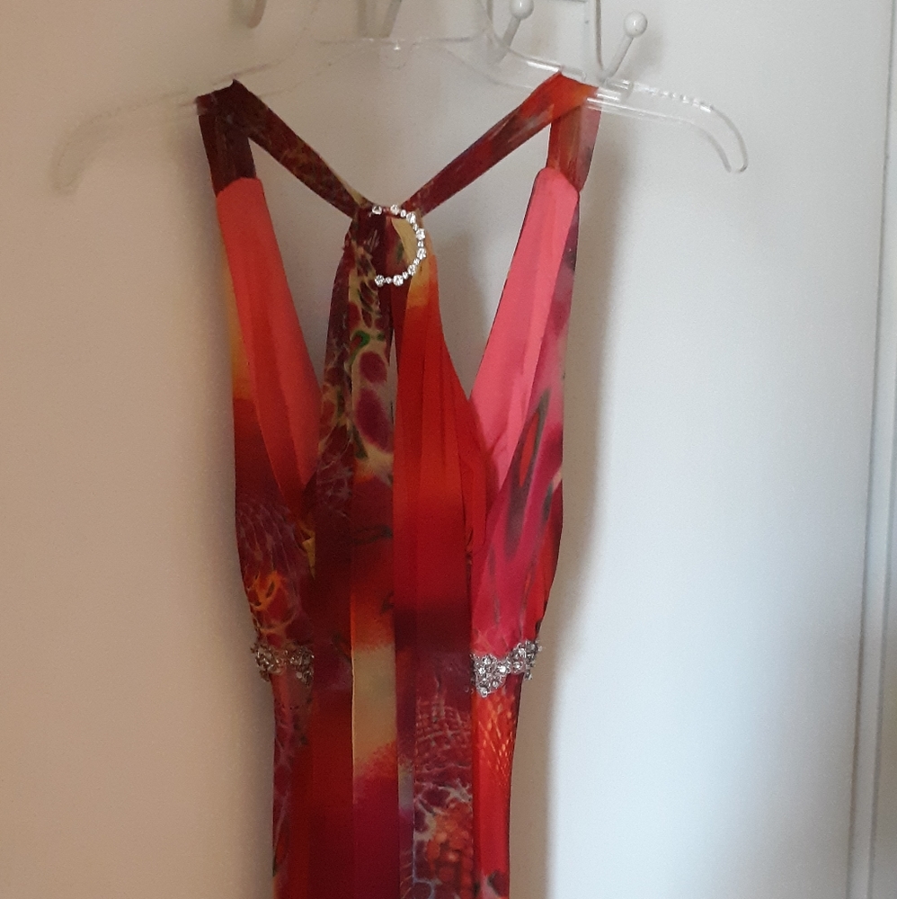 Dress-gown/prom - Picture 3 of 3